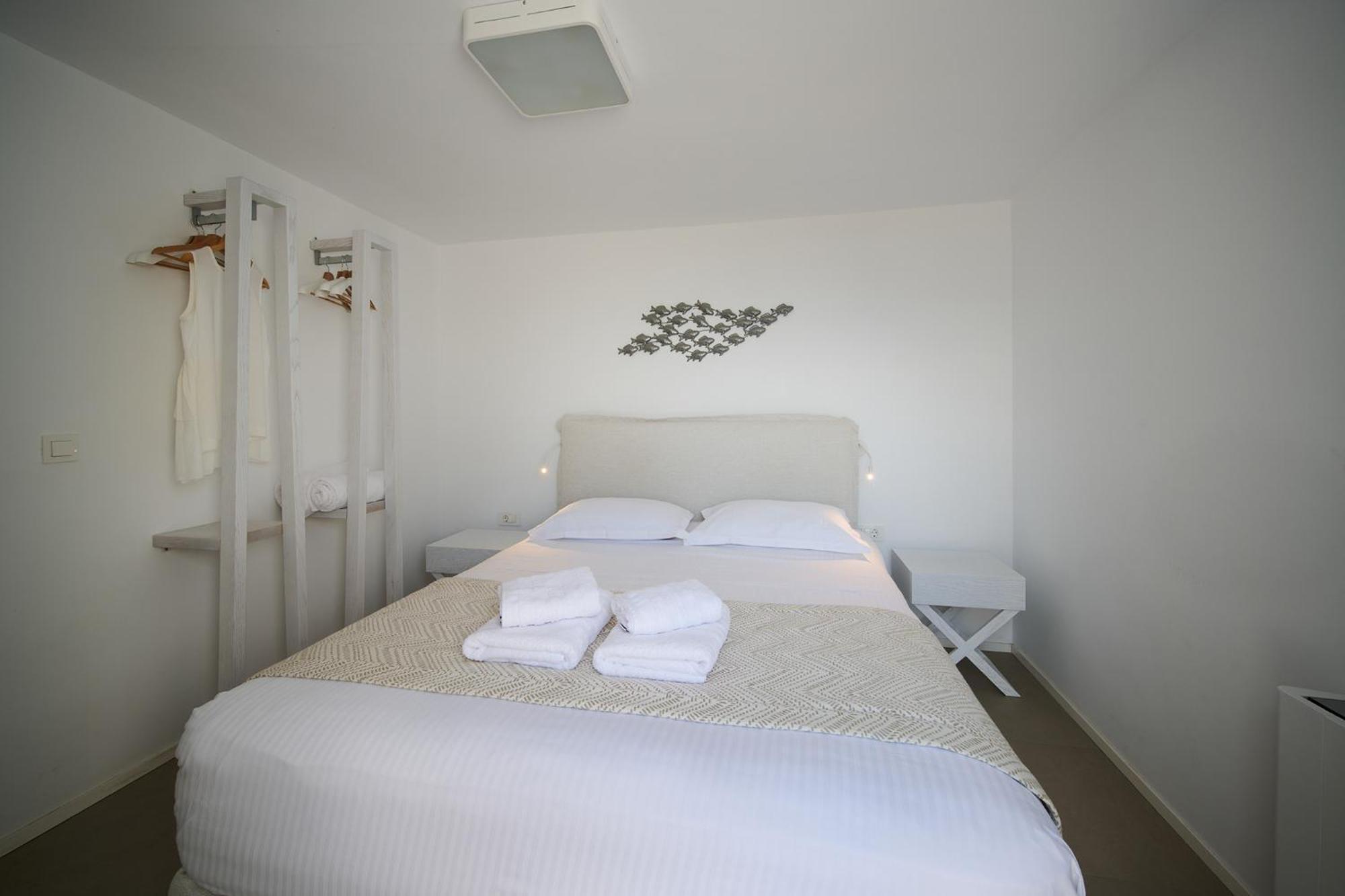 Kymo Luxury Suites Paros Kolympithres ภายนอก รูปภาพ