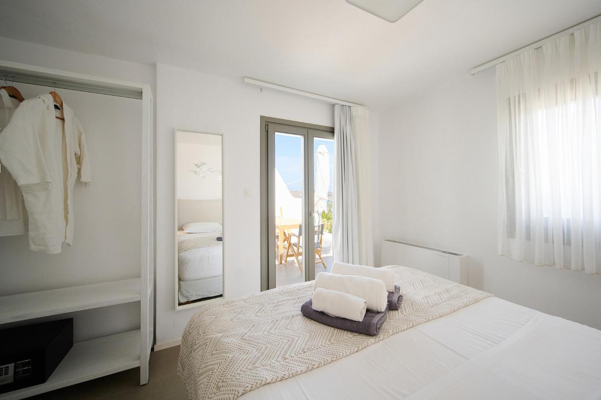 Kymo Luxury Suites Paros Kolympithres ภายนอก รูปภาพ